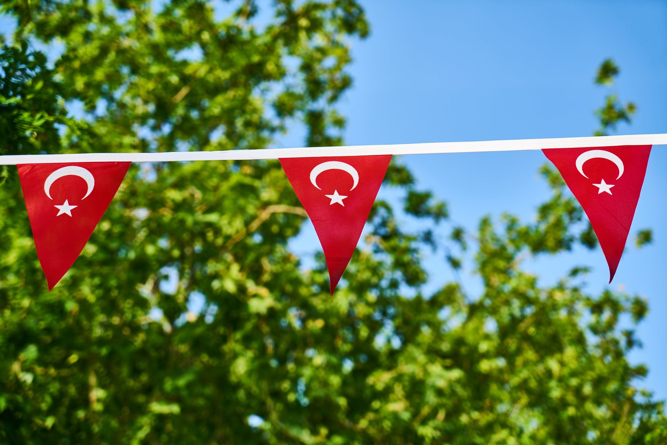 Açık Hava Üçgen Türk Bayrakları